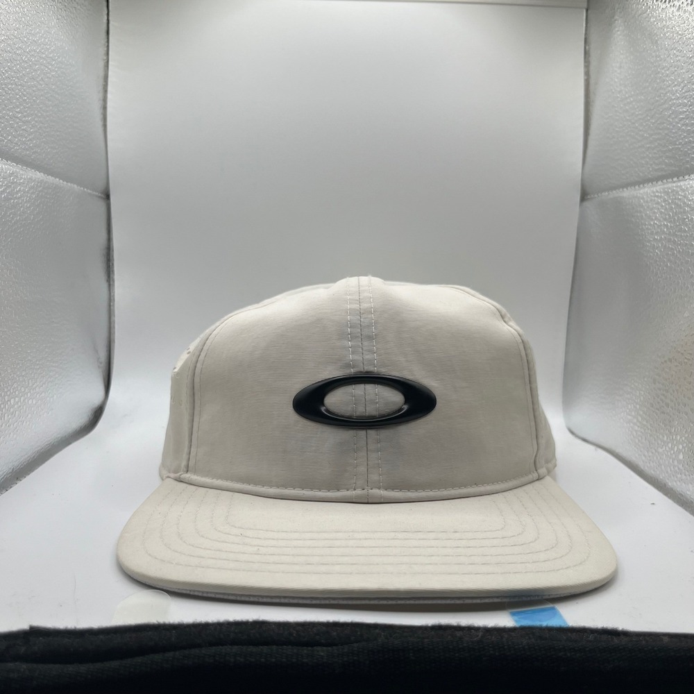 Oakley Hat Mens OSFA White Perforated Ellipse Logo Strapback 911859LDS Y2k